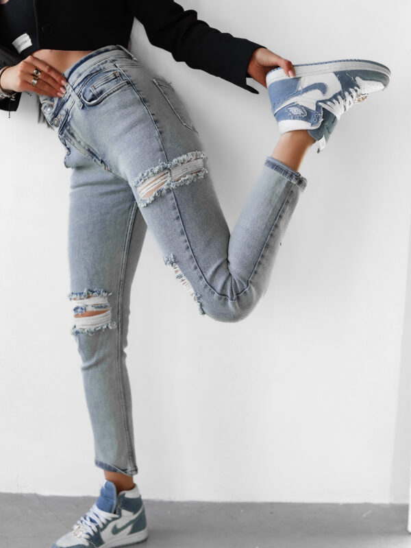 Spodnie damskie jeansowe z przetarciami OLAVOGA LUNA niebieskie , butik olv , olavoga sklep online , ola voga ,