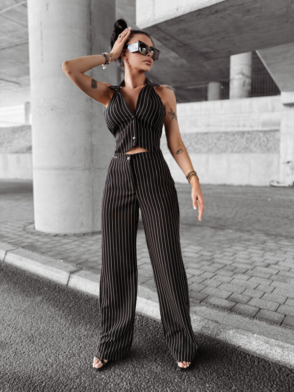 Komplet elegancki NICE OLAVOGA czarny w paski , olavoga butik partnerski , olavoga wyprzedaż , olavoga wyprzedaz , olavoga zdjęcia , olavoga butiki partnerskie , butik olv , olavoga sklep online , ola voga , butik olavoga , sklep olavoga , sklep olv , olavoga shop , olv shop , komplet olavoga , komplet olv , olavoga nice , olv nice , nice , komplet elegancki olavoga , komplet elegancki olv ,