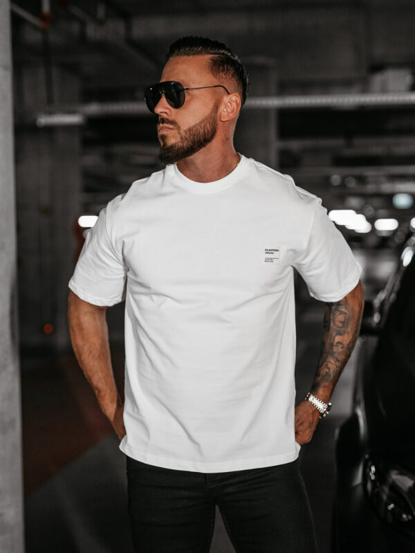 T-shirt męski logowany LANDO OLAVOGA biały , olavoga koszulka , olavoga wyprzedaż , olavoga wyprzedaz , olavoga zdjęcia , olavoga butiki partnerskie , butik olv , olavoga sklep online , ola voga , butik olavoga , sklep olavoga , t-shirt olavoga , olavoga men , biały tshirt męski , klasyczny tshirt olavoga , olavoga lando , męski tshirt olv , lando olv , męski tshirt olavoga , basic lando olv , basic lando olavoga , basic męski olv , basic męski olavoga , koszulka męska olavoga , koszulka męska olv , koszulka męska lando , koszulka biała olavoga , koszulka biała olv ,