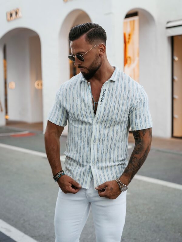 Koszula casual męska na krótki rękaw PORDE OLAVOGA niebieska , m , l , xl , nowa kolekcja , najnowsza kolekcja , olavoga warszawa , butik partnerski , wyprzedaż , wyprzedaz , zdjęcia , butiki partnerskie , olv , sklep online , ola voga , butik , sklep , shop , men , elegancka , beżowa , shirt , beige , green , white , biała , żakardowa , z tkaniny strukturalnej , letnia , wakacyjna , przewiewna , ecru , blue ,