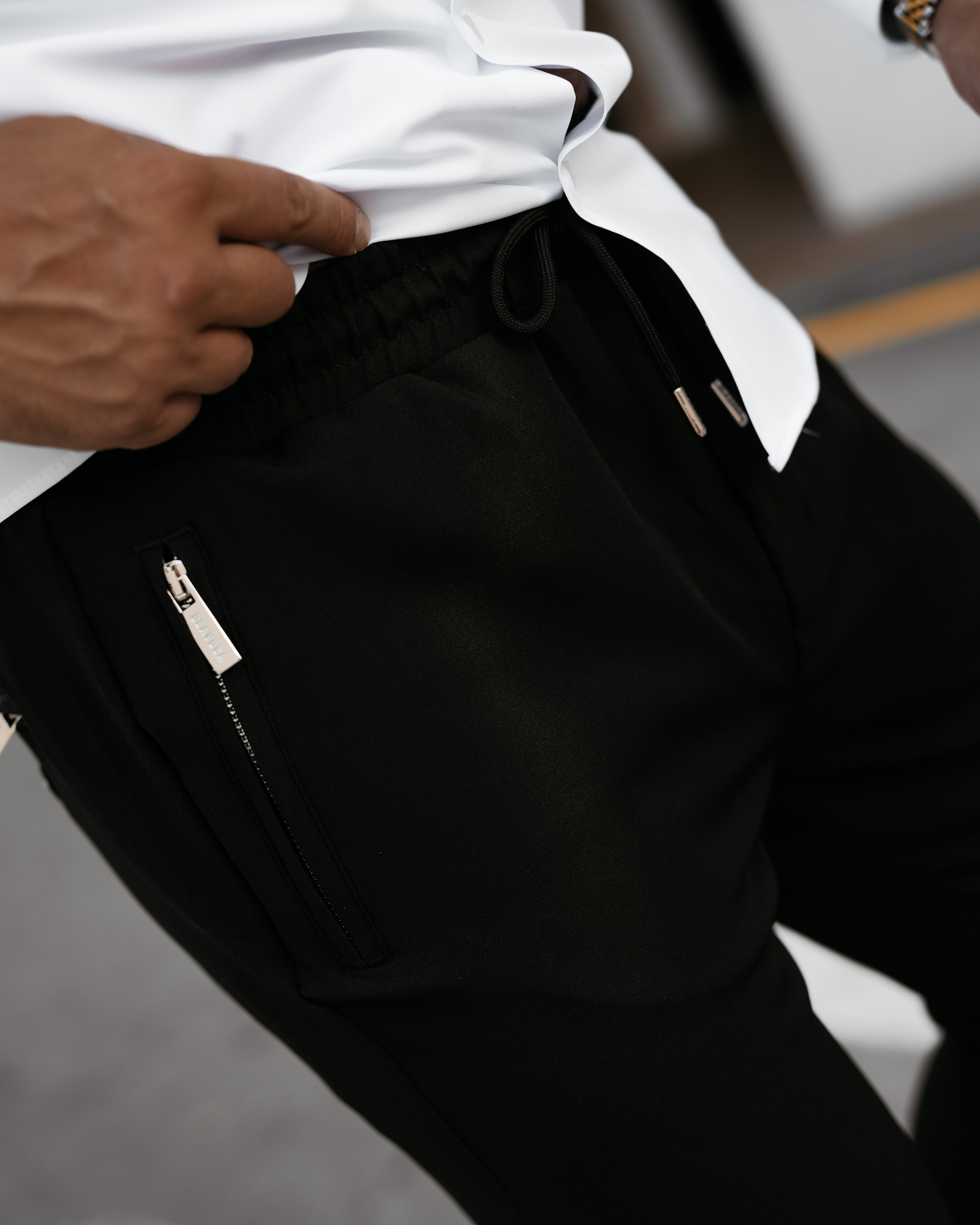 Spodnie męskie eleganckie WESTON OLAVOGA czarne , butik partnerski , wyprzedaż , wyprzedaz , zdjęcia , butiki partnerskie , butik olv , sklep online , ola voga , butik , sklep , sklep olv , o la voga , olv , wygodne , stylowe , dopasowane , luźne , wyjściowe , letnie , wiosenne , men , bawełniane , wygodne , blue , beige , black ,