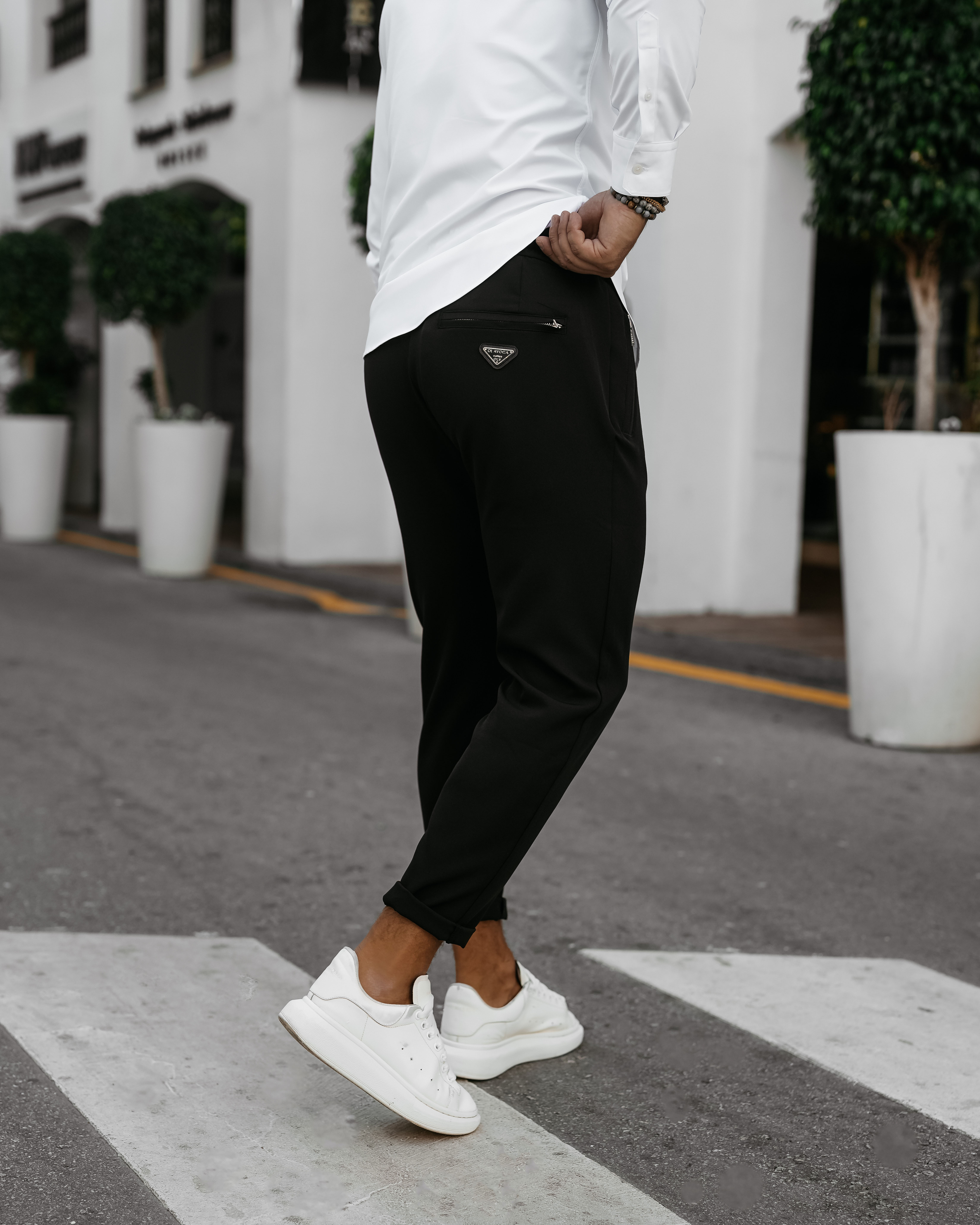 Spodnie męskie eleganckie WESTON OLAVOGA czarne , butik partnerski , wyprzedaż , wyprzedaz , zdjęcia , butiki partnerskie , butik olv , sklep online , ola voga , butik , sklep , sklep olv , o la voga , olv , wygodne , stylowe , dopasowane , luźne , wyjściowe , letnie , wiosenne , men , bawełniane , wygodne , blue , beige , black ,