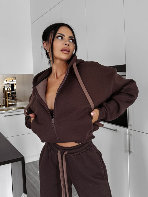 Bluza minimalistyczna damska OVERCAST OLAVOGA czekoladowa , s , m , l , nowa kolekcja , najnowsza kolekcja , new , sprzedaż , butik partnerski , wyprzedaż , wyprzedaz , zdjęcia , butiki partnerskie , butik olv , sklep online , ola voga , o la voga , butik , sklep , olv , shop , dresowe , women , brązowa , czekolada , brown , dopasowany , Grey ,