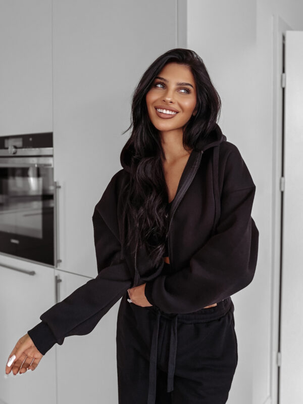 Bluza minimalistyczna damska OVERCAST OLAVOGA czarna , s , m , l , nowa kolekcja , najnowsza kolekcja , new , sprzedaż , butik partnerski , wyprzedaż , wyprzedaz , zdjęcia , butiki partnerskie , butik olv , sklep online , ola voga , o la voga , butik , sklep , olv , shop , dresowa , women , czekoladowa , czekolada , brown , dopasowana , Grey , black ,