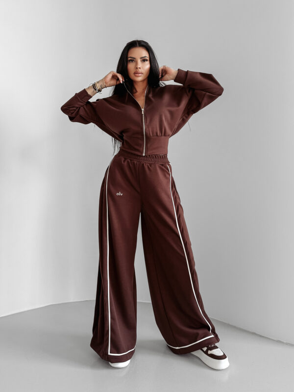 Bluza damska OLAVOGA SILENT STORM SWEATSHIRT brązowa , s , m , l , nowa kolekcja , najnowsza kolekcja , new , sprzedaż , butik partnerski , wyprzedaż , wyprzedaz , zdjęcia , butiki partnerskie , butik olv , sklep online , ola voga , o la voga , butik , sklep , olv , shop , dresowa , women , czekoladowa , czekolada , brown , gładka , kobieca , green ,