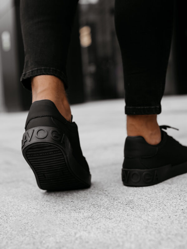 Buty sportowe męskie PRIVE OLAVOGA czarne , 41 , 42 , 43 , 44 , 45 , 46 , nowa kolekcja , najnowsza kolekcja , new , sprzedaż , butik partnerski , wyprzedaż , wyprzedaz , zdjęcia , butiki partnerskie , butik olv , sklep online , ola voga , o la voga , butik , sklep , olv , shop , men , jesienne , najmodniejsze , trampki , białe , black ,