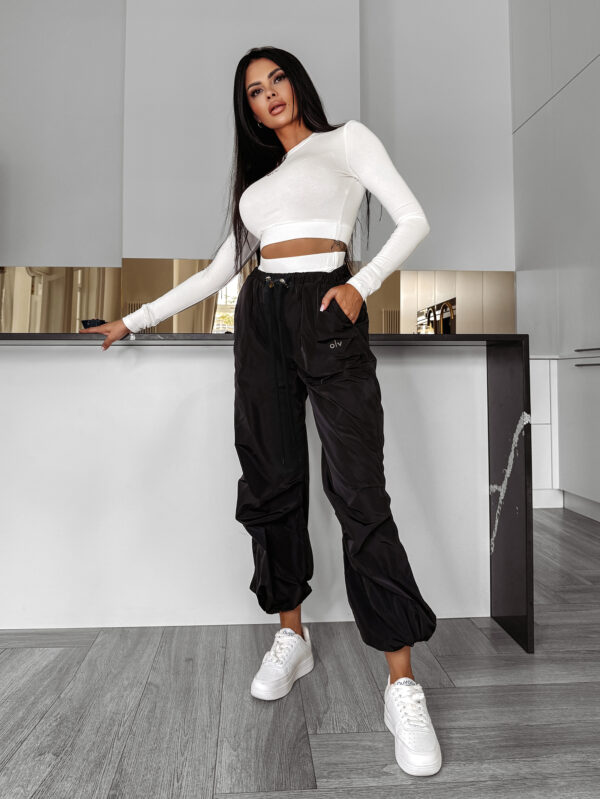 Spodnie cargo ACORN OLAVOGA czarne , s , m , nowa kolekcja , najnowsza kolekcja , new , sprzedaż , butik partnerski , wyprzedaż , wyprzedaz , zdjęcia , butiki partnerskie , butik olv , sklep online , ola voga , o la voga , butik , sklep , olv , shop , dresowe , damskie , szerokie , women , pants , brązowe , beżowe , black , z gumą , brown ,