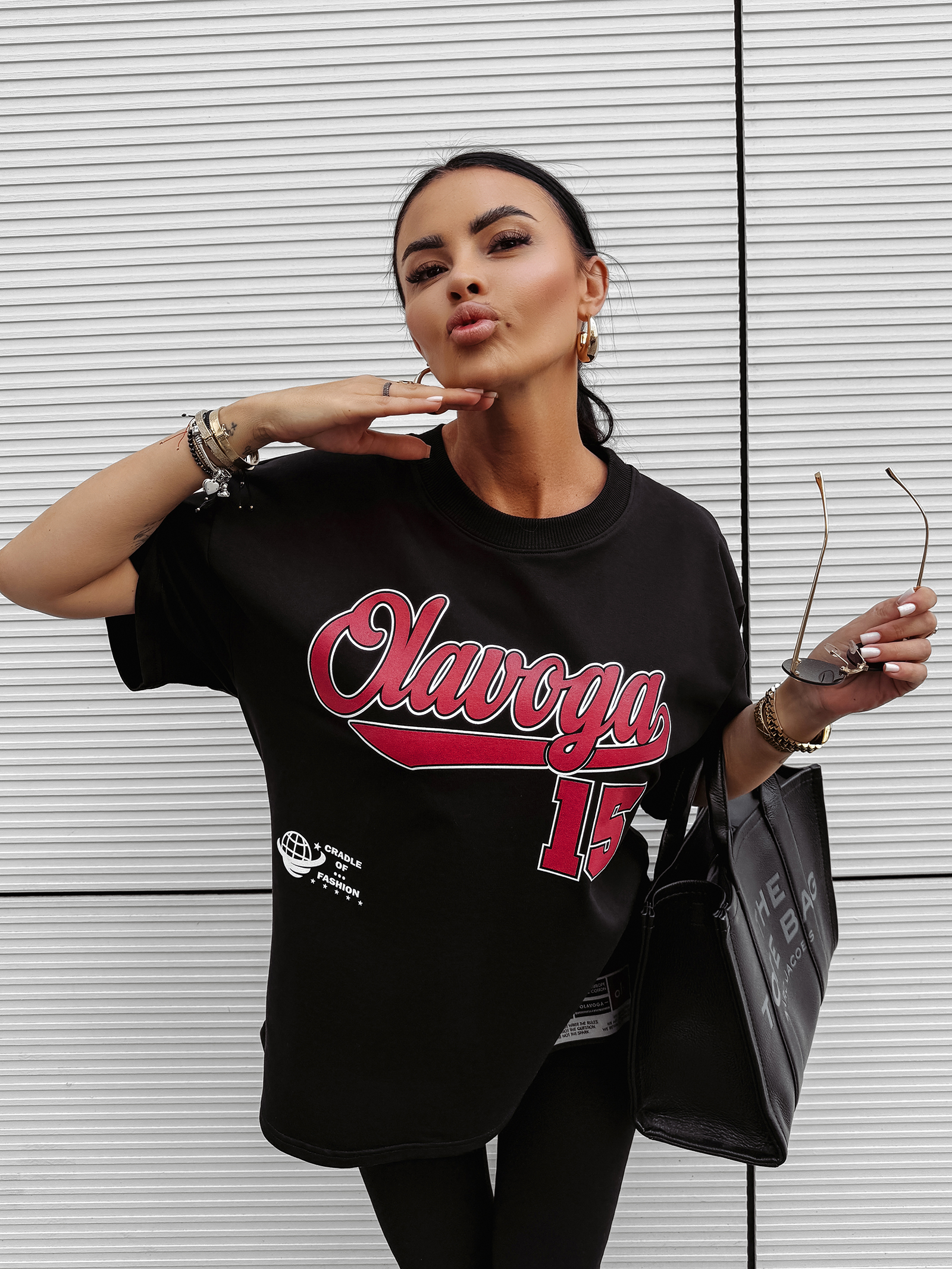 T-shirt damski OLAVOGA BULLYS czarny , s , m , l , zakupy , nowa kolekcja , najnowsza kolekcja , new , sprzedaż , butik partnerski , wyprzedaż , wyprzedaz , zdjęcia , butiki partnerskie , butik olv , sklep online , ola voga , o la voga , butik , sklep , olv , shop , bawełniany , women , gładki , kobiecy , biały , white , black ,