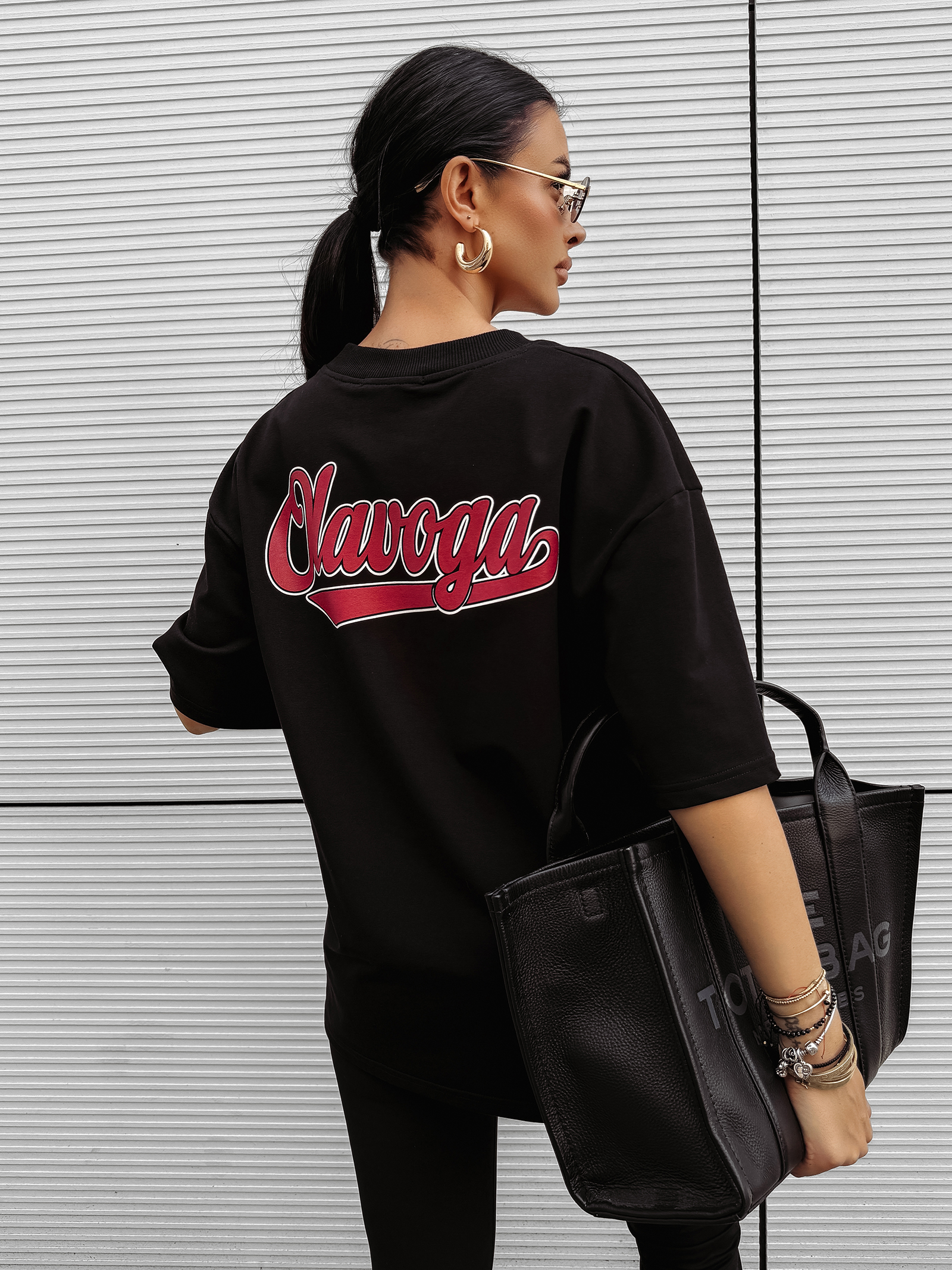 T-shirt damski OLAVOGA BULLYS czarny , s , m , l , zakupy , nowa kolekcja , najnowsza kolekcja , new , sprzedaż , butik partnerski , wyprzedaż , wyprzedaz , zdjęcia , butiki partnerskie , butik olv , sklep online , ola voga , o la voga , butik , sklep , olv , shop , bawełniany , women , gładki , kobiecy , biały , white , black ,