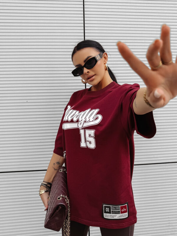 T-shirt damski OLAVOGA BULLYS bordowy , s , m , l , zakupy , nowa kolekcja , najnowsza kolekcja , new , sprzedaż , butik partnerski , wyprzedaż , wyprzedaz , zdjęcia , butiki partnerskie , butik olv , sklep online , ola voga , o la voga , butik , sklep , olv , shop , bawełniany , women , gładki , kobiecy , biały , white , black ,