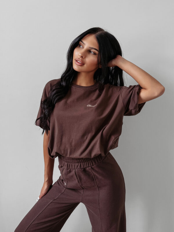 Top damski bawełniany AUTUMN WHISPER TOP OLAVOGA czekoladowy , sprzedaż , new , nowa kolekcja , s , m , najnowsza kolekcja , butik partnerski , wyprzedaż , wyprzedaz , olavoga , zdjęcia , butiki partnerskie , butik olv , sklep online , ola voga , o la voga , modny butik , sklep , shop , olv, women , bawełniany , letni , bluzka , luźna , luźny , letni , beige , kobiecy , modny , biała , white , koszulka , basic , top , black , white , biała , ecru , brązowy , brown ,