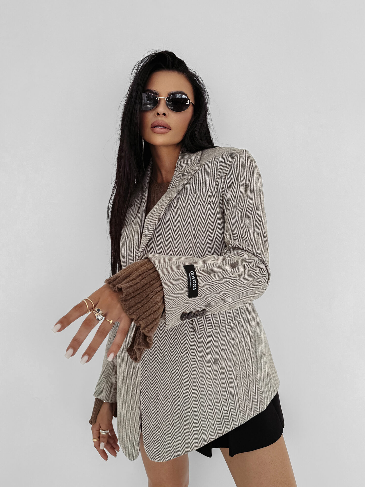 Marynarka damska OLAVOGA ZITAL ciemny beż , zakupy , s , m , l , nowa kolekcja , najnowsza kolekcja , new , sprzedaż , butik partnerski , wyprzedaż , wyprzedaz , zdjęcia , butiki partnerskie , butik olv , sklep online , ola voga , o la voga , butik , sklep , olv , shop , women , kobiece , kobiecy ,