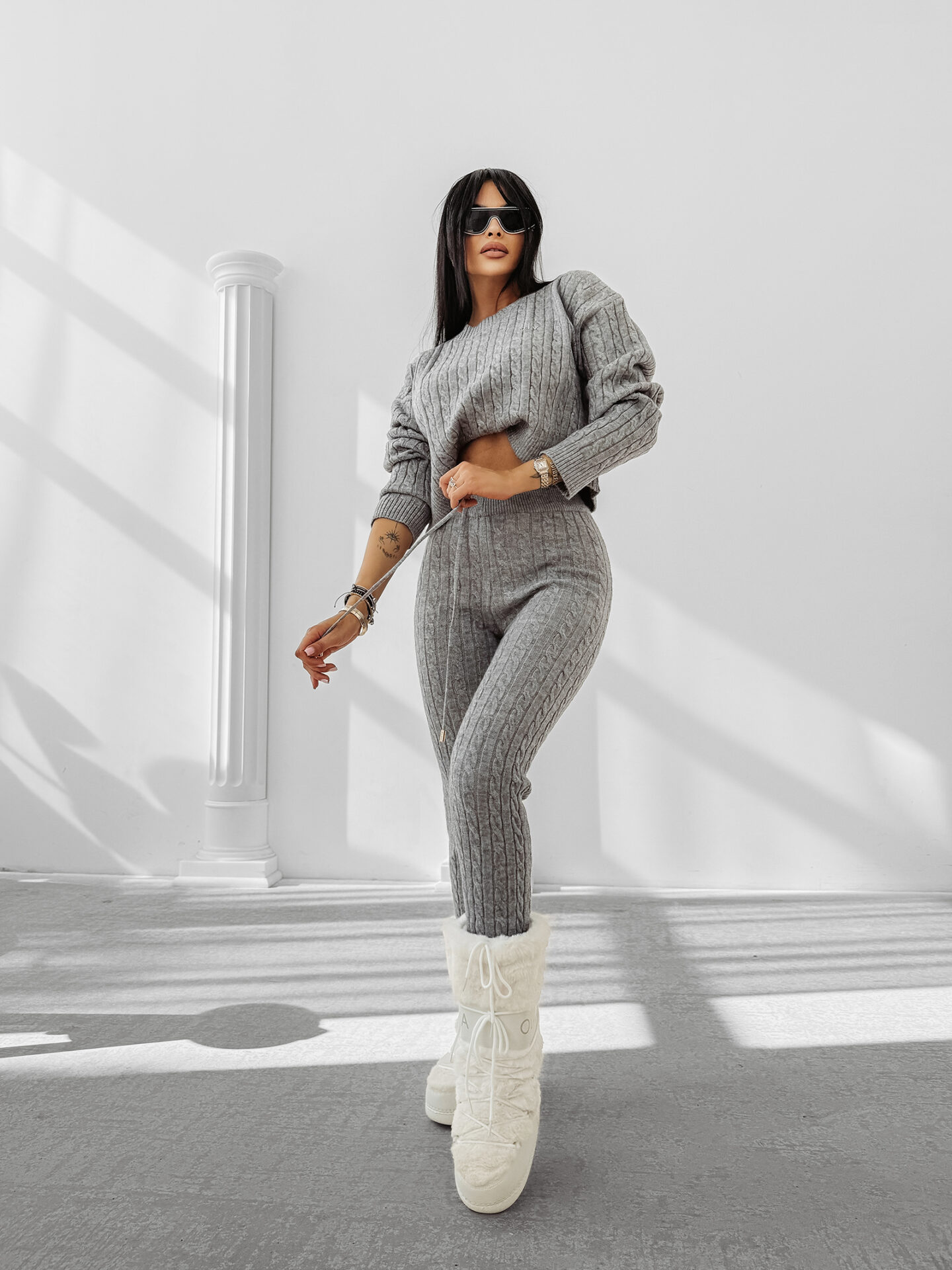 Komplet damski OLAVOGA OLIA szary , Olavoga kolekcja damska butik internetowy, Olavoga moda damska sklep online, MadamRock i Olavoga butik partnerski damska moda, Olavoga trendy moda damska butik, Olavoga kobiecy look sklep internetowy, MadamRock butik damski premium, Olavoga fashion woman butik online, Olavoga butik partnerski kobieca kolekcja, MadamRock stylizacje damskie butik internetowy, Olavoga elegancka moda damska butik partnerski, Olavoga kobiecy styl butik internetowy, MadamRock butik partnerski kobiecy vibe, Olavoga luksusowa moda damska sklep online, Olavoga casual moda damska butik, MadamRock moda kobieca butik internetowy, Olavoga trendy kobiecy styl butik partnerski, moda damska butik internetowy premium, kobiecy look casual sklep online, elegancka moda damska butik, kobiecy vibe butik partnerski, nowoczesna moda kobieca sklep online, casual look kobiecy butik internetowy, kobieca moda streetwear butik partnerski, luksusowy look damski sklep internetowy, trendy kobiecy vibe butik online, casual styl kobiecy butik internetowy, moda damska elegancka butik partnerski, codzienna kobieca moda sklep online, butik damski nowoczesna moda internetowa, kapsułowa moda damska butik internetowy