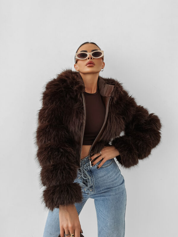 Czekoladowa kurtka damska OLAVOGA LANIKA rozpięta od przodu ,