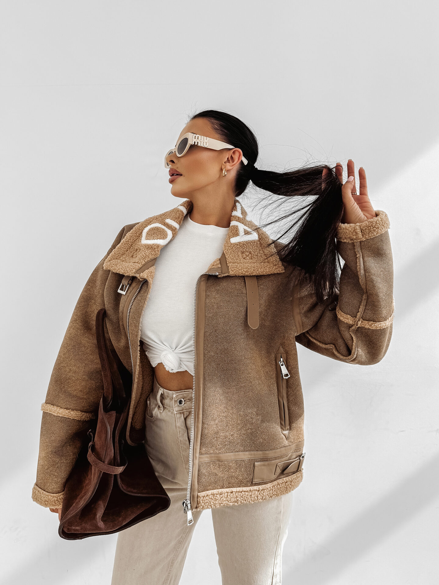 Kurtka damska OLAVOGA LENNOX beżowa , Olavoga casual stylizacje damskie butik internetowy, MadamRock kobieca moda butik partnerski, Olavoga elegancka moda damska sklep online, Olavoga butik kobieca kolekcja premium, MadamRock stylizacje kobiece butik internetowy, Olavoga damski look butik partnerski, Olavoga kobiecy vibe butik online, MadamRock butik partnerski kobiecy styl premium, Olavoga trendy moda damska butik internetowy, Olavoga fashion woman casual butik partnerski, MadamRock kolekcja kobieca sklep internetowy, Olavoga luksusowa moda damska butik online, Olavoga casual moda damska butik partnerski, MadamRock i Olavoga kobieca moda butik internetowy, Olavoga butik partnerski damska elegancja, Olavoga kobiecy styl premium butik online, moda damska butik internetowy casual, trendy look kobiecy sklep online, luksusowa moda damska butik partnerski, kobiecy vibe butik internetowy casual, moda kobieca streetwear sklep internetowy, elegancka moda damska butik partnerski, kobiecy look premium butik internetowy, codzienna moda damska sklep online, casual styl kobiecy butik partnerski, minimalistyczna moda damska butik internetowy, kapsułowy look kobiecy sklep online, moda damska butik premium online, kobiecy outfit butik internetowy casual