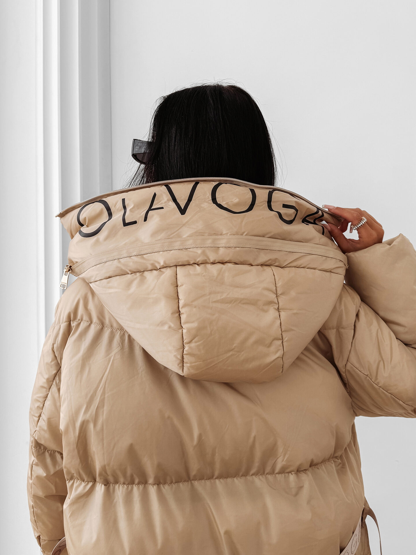 Kurtka damska OLAVOGA SIING beżowa