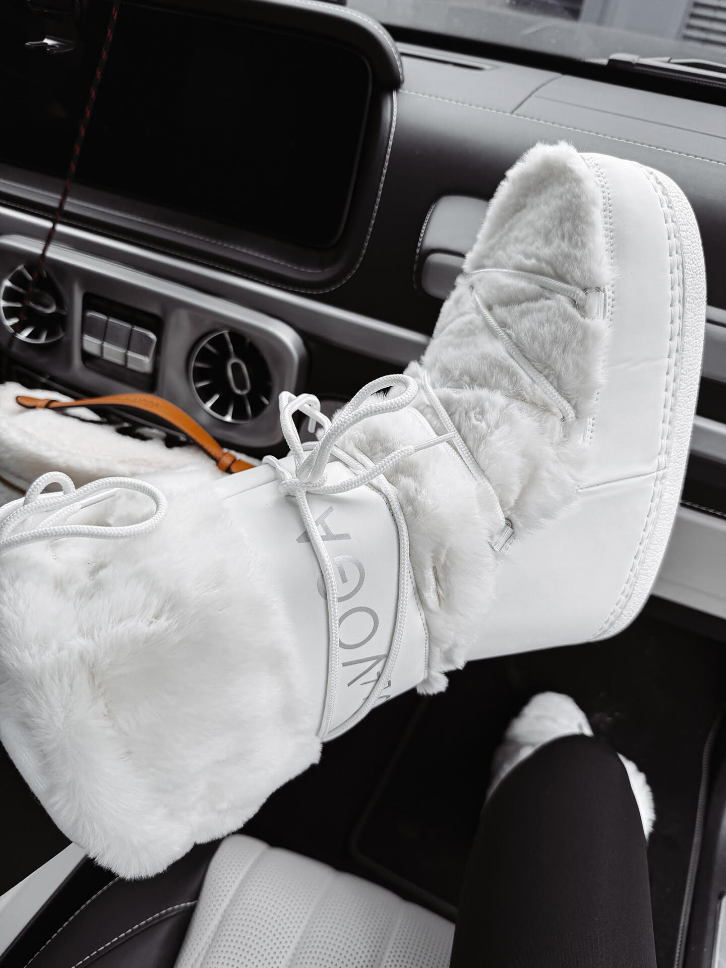 Śniegowce damskie OLAVOGA WENUS białe