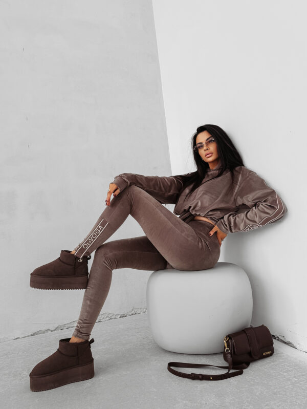 Komplet damski OLAVOGA VELVET AURA beżowy