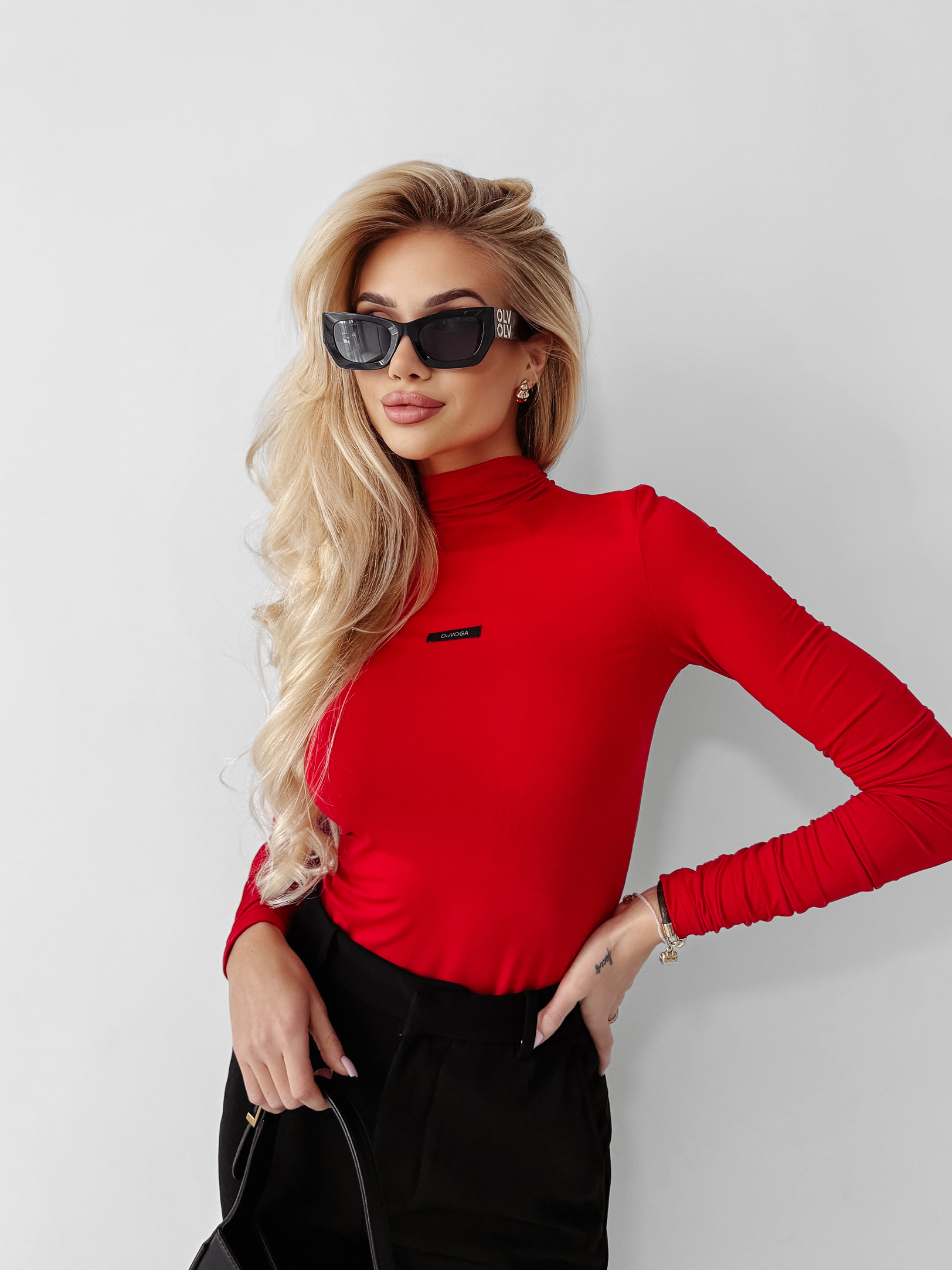 Bluzka damska OLAVOGA DREAMSCAPE czerwona - obrazek 4