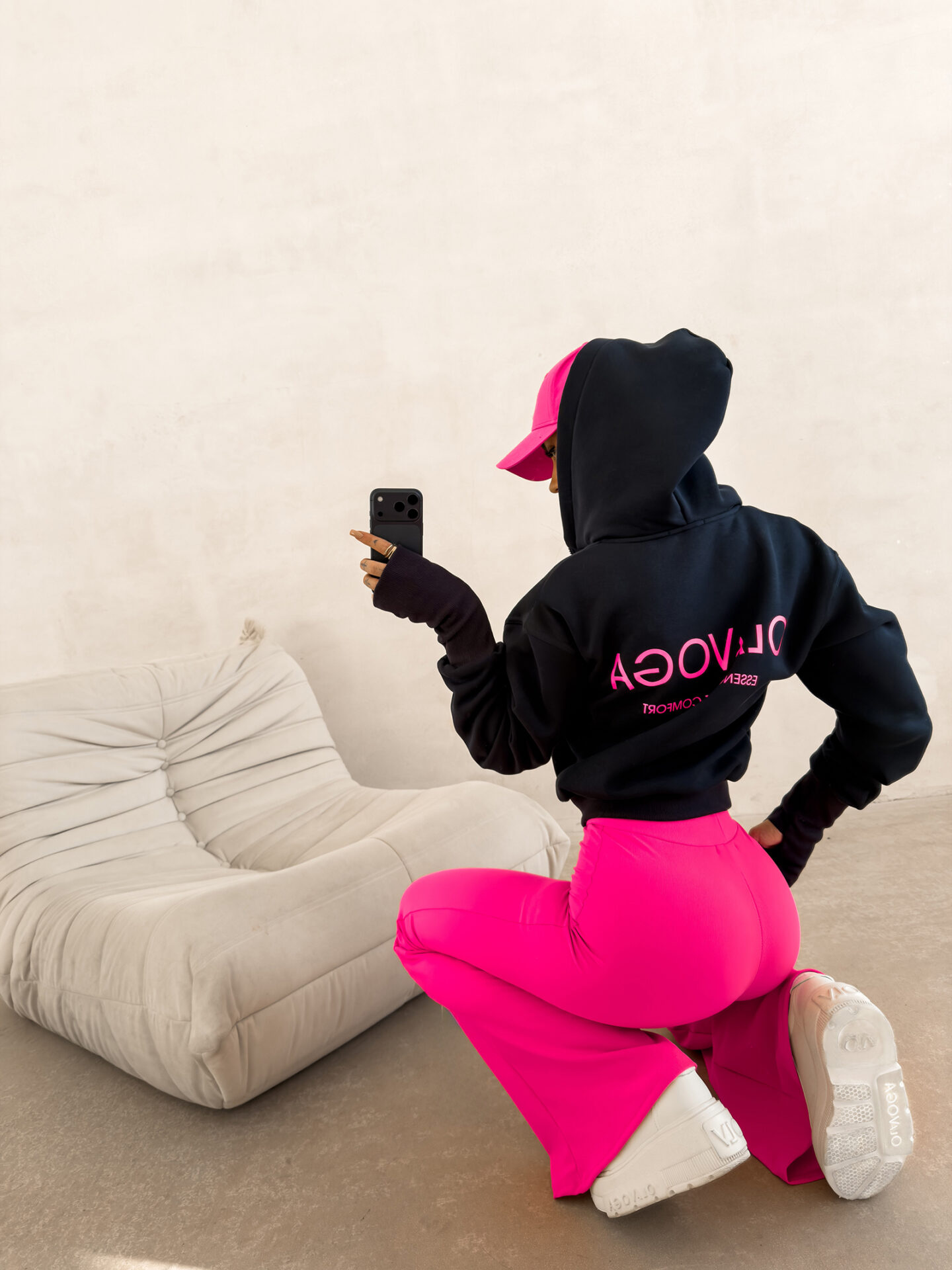 Bluza damska OLAVOGA LUMINK granatowa - obrazek 2