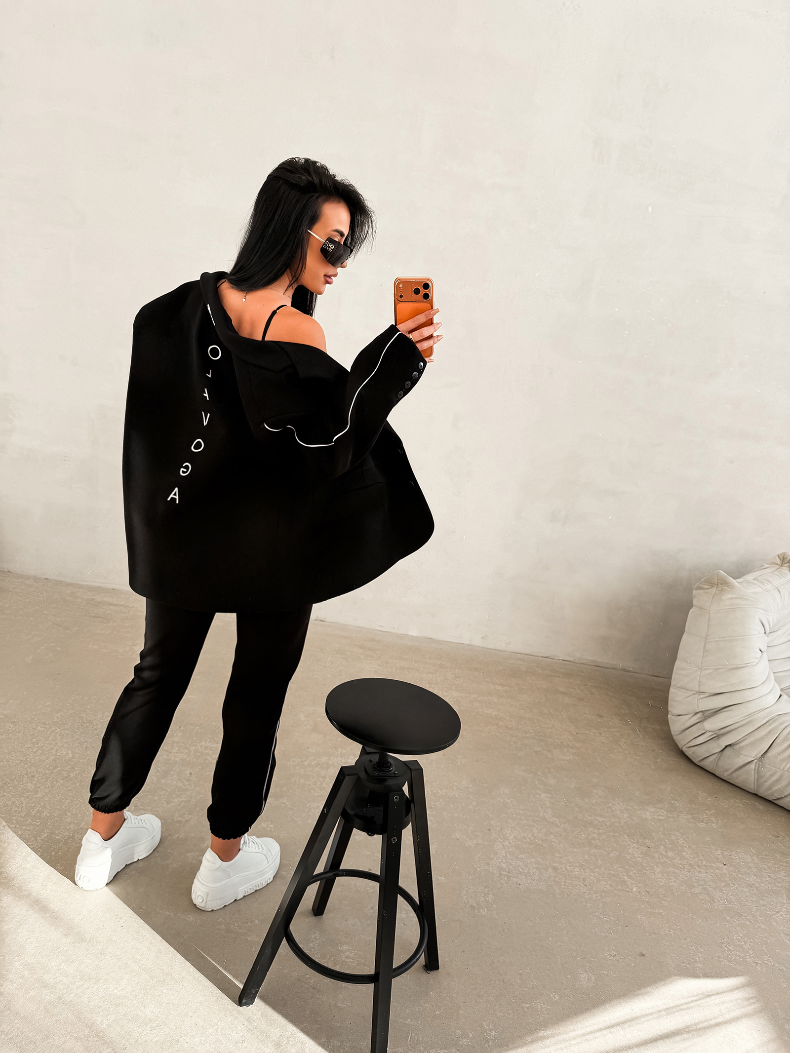 Spodnie damskie OLAVOGA FINIRE czarne - obrazek 4