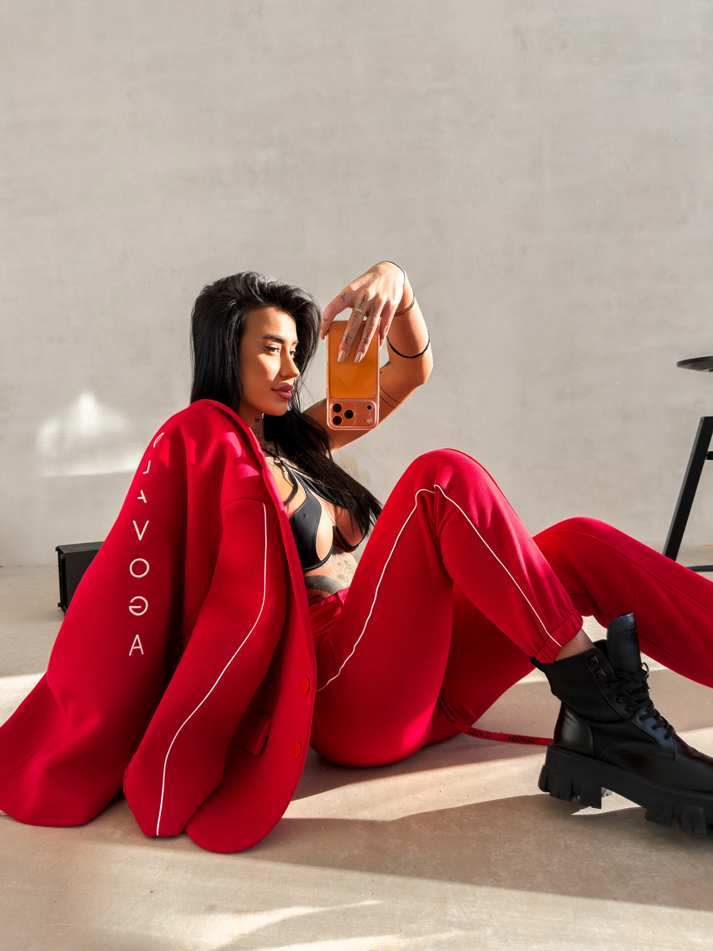 Marynarka damska OLAVOGA REFINE czerwona - obrazek 2