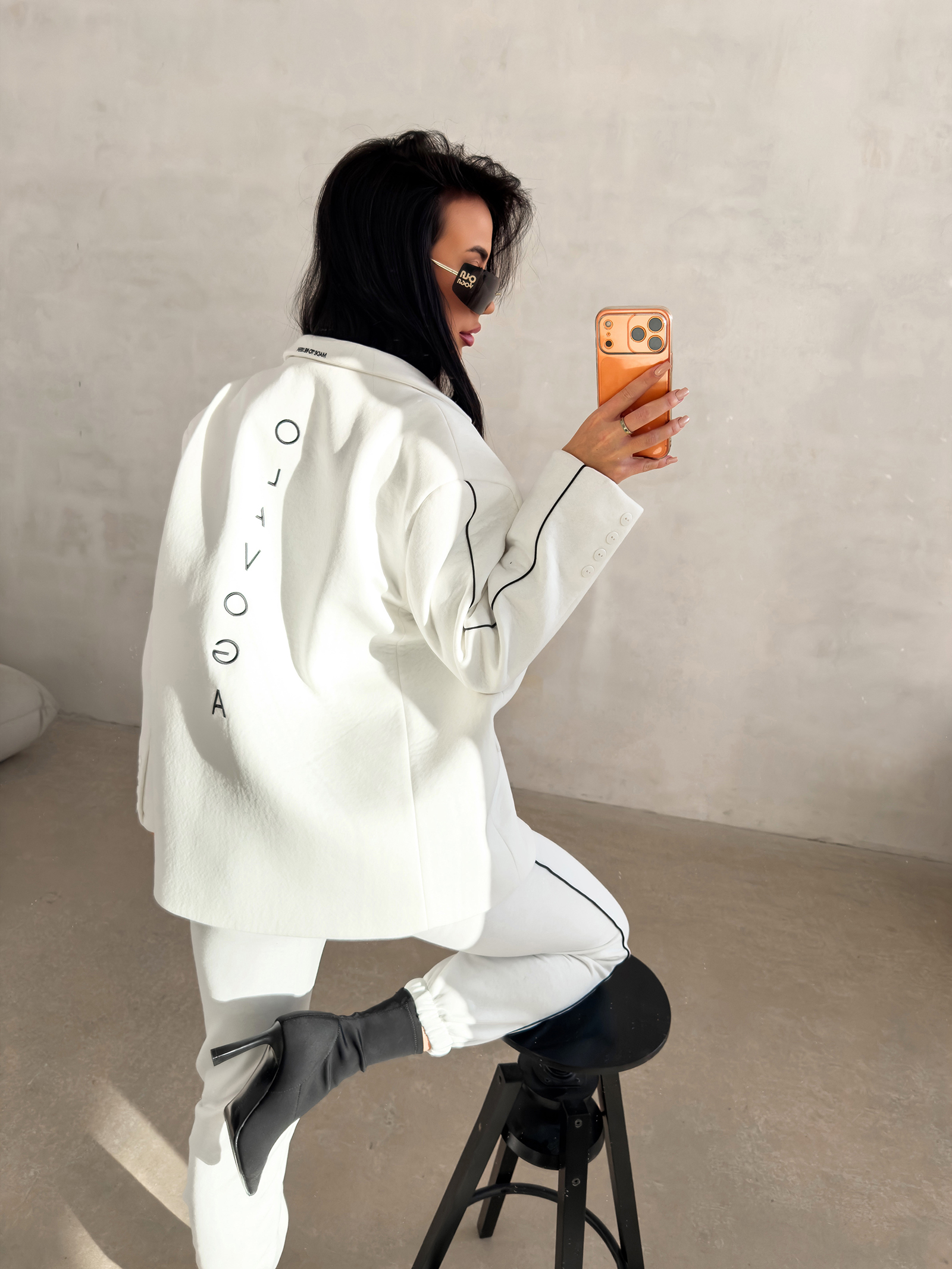 Spodnie damskie OLAVOGA FINIRE ecru - obrazek 4