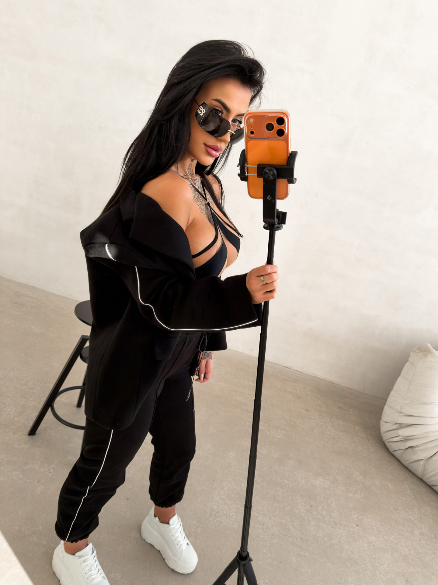 Spodnie damskie OLAVOGA FINIRE czarne - obrazek 3