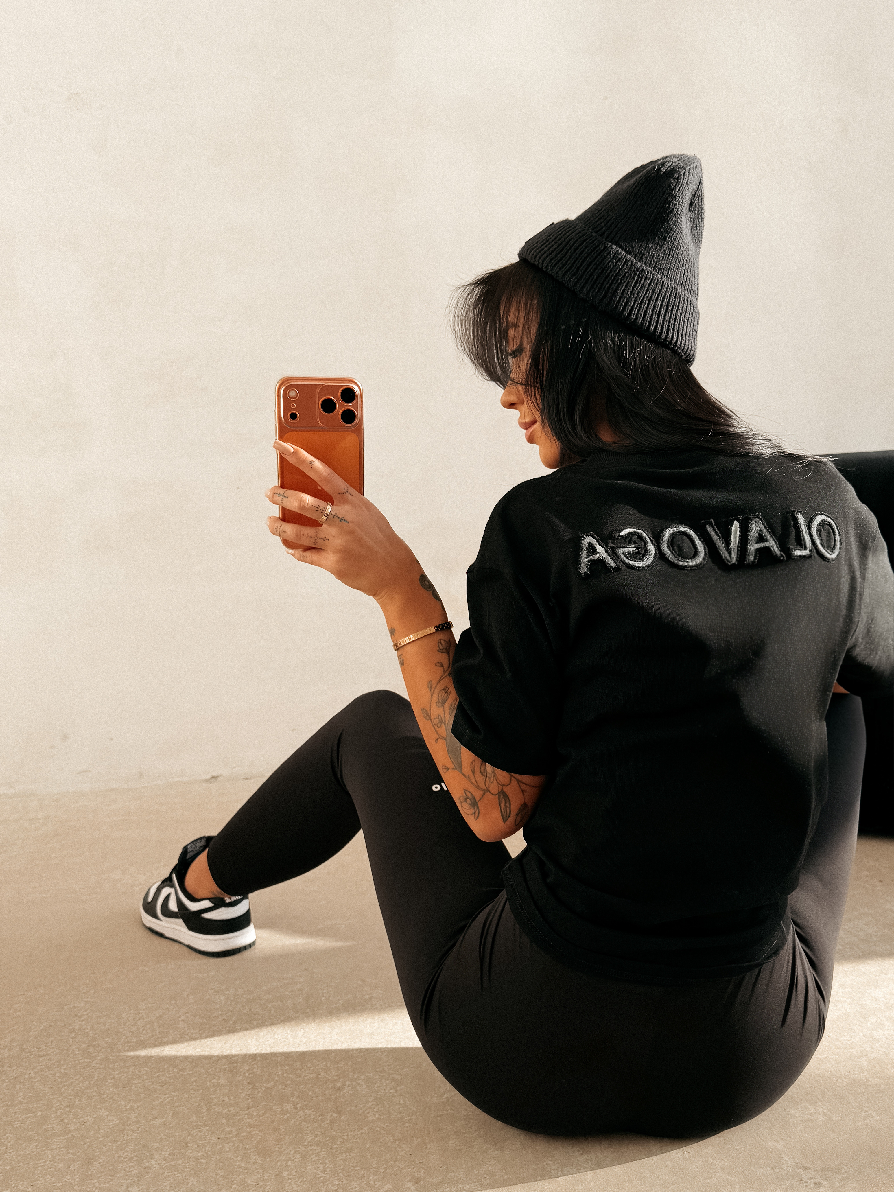 T-shirt damski OLAVOGA BLUSH czarny